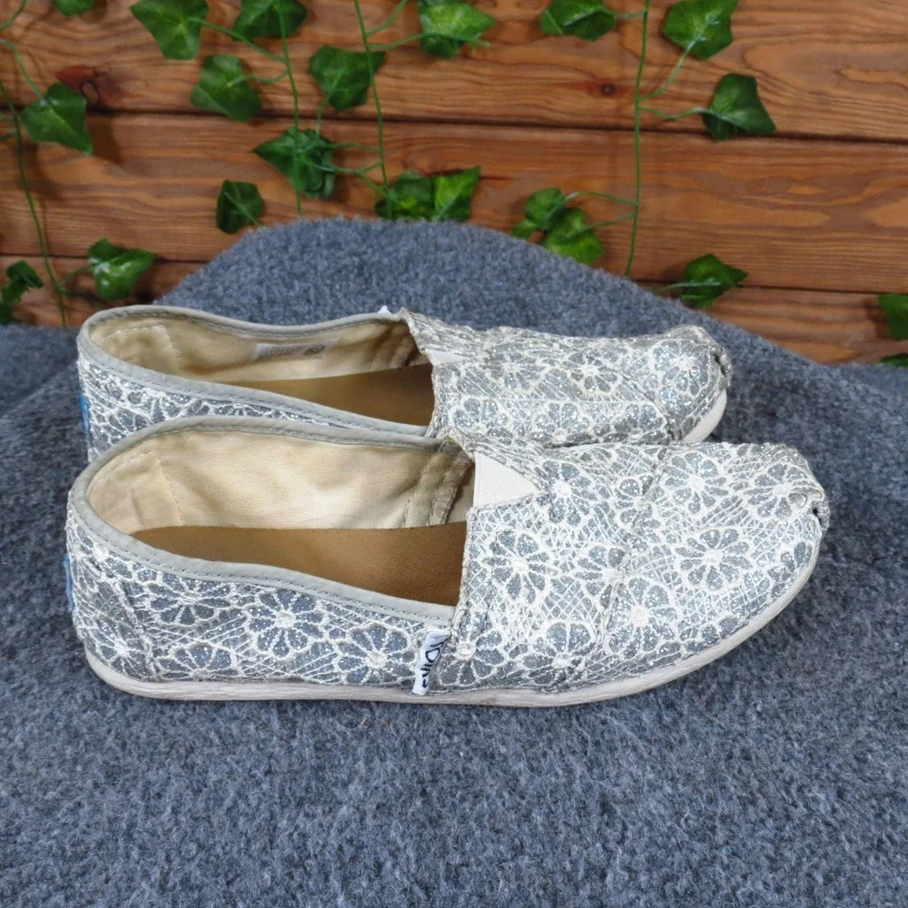 TOMS Alpargata Women Slip On Flat Size 5.5 Sparkle Silver Glitter Crochet Lace